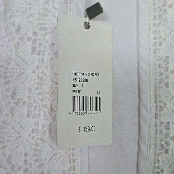 BOO RADLEY LACE TOP - Picture 8 of 8